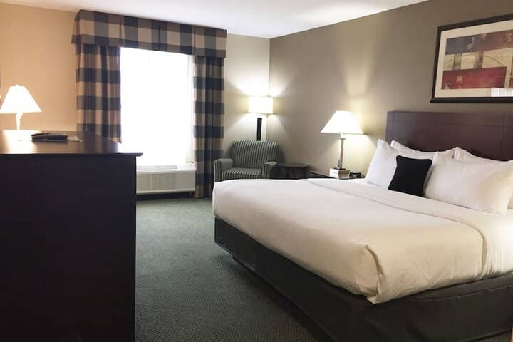 Room 4 of 14